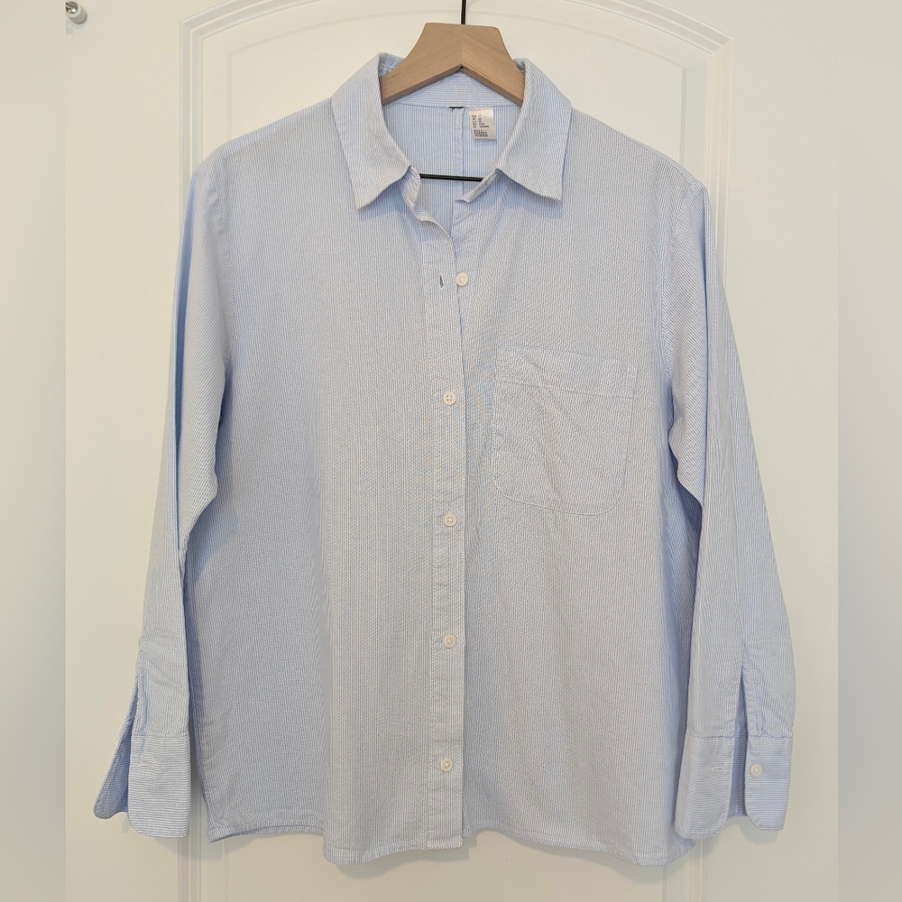 H&M Light Blue Thin Striped Long Sleeve Button Down Single Pocket Top XS